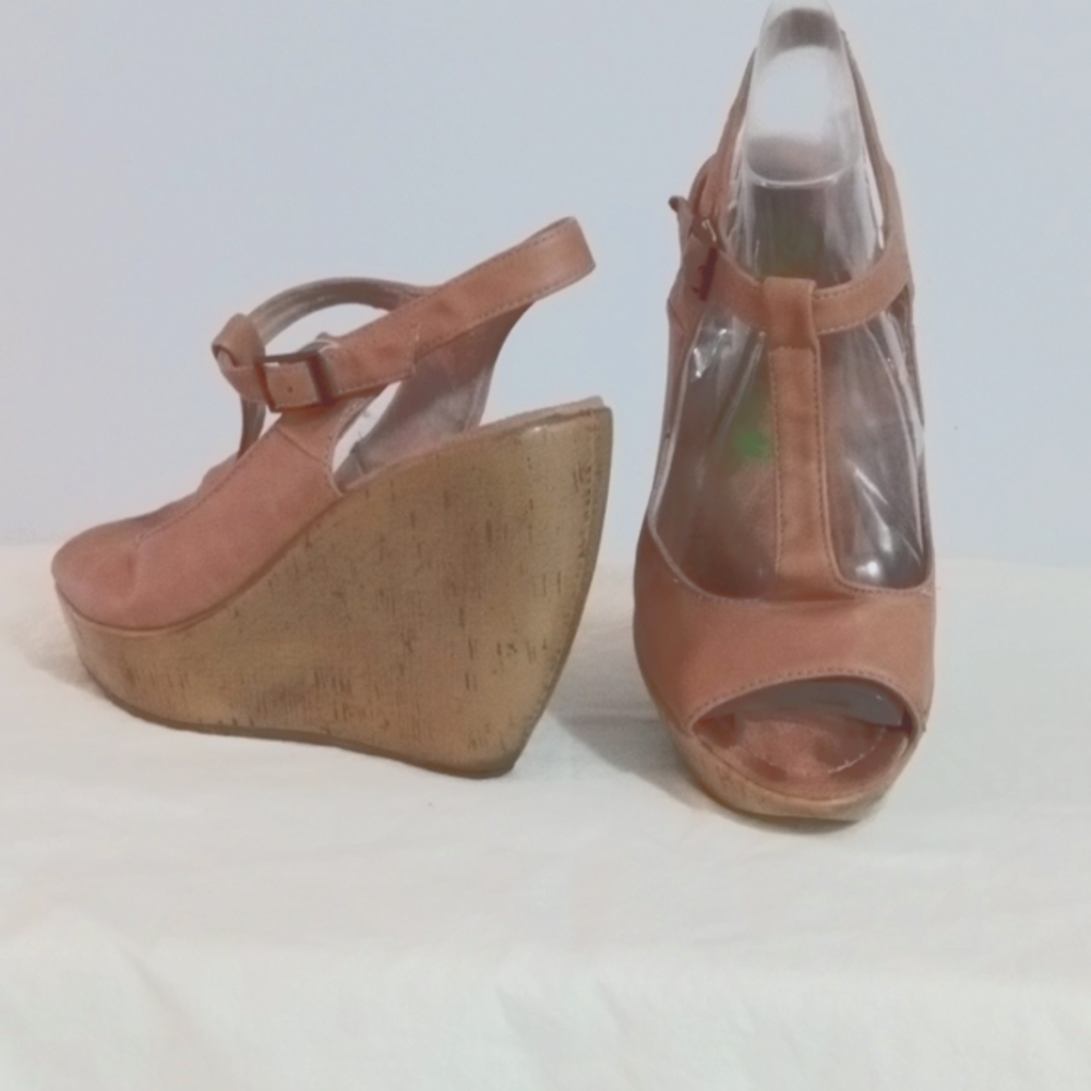 BLOWFISH MALIBU LEATHER T-STRAP WEDGES PINK UPPER WOOD LOOK HEEL 10